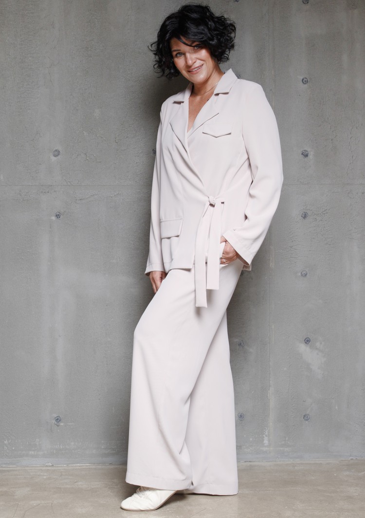 Брюки палаццо с лампасом