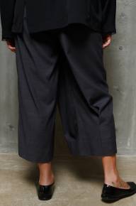 Брюки-кюлоты с фиксированным запахом и складками - Брюки-кюлоты с фиксированным запахом и складками