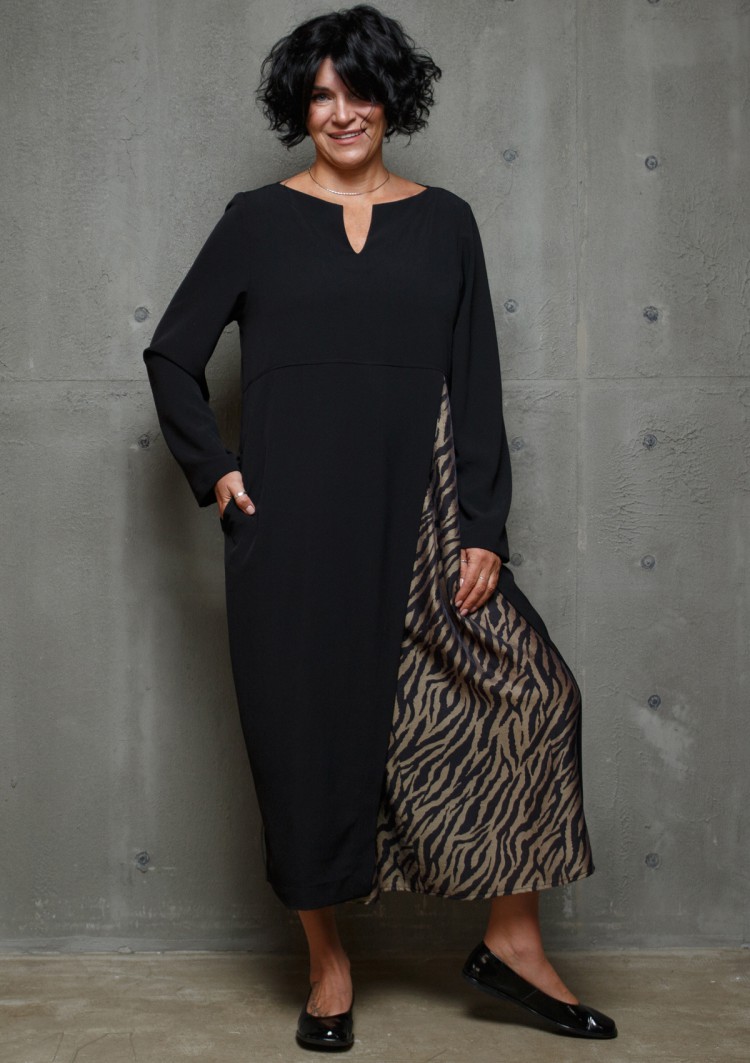 Платье с внутренней вставкой