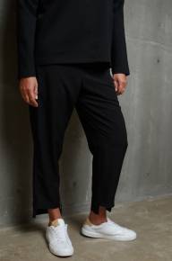 Брюки бойфренды с асимметричным низом - Брюки бойфренды с асимметричным низом