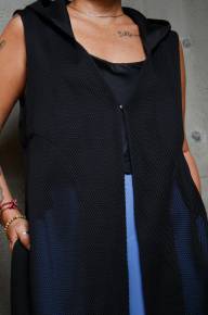 Жилет с капюшоном - Жилет с капюшоном