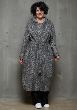 Удлиненный блейзер с поясом